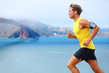 پنج ساعت ورزش کردن در هفته می تواند به پیشگیری از خطر ابتلا به برخی از سرطان ها کمک کند.